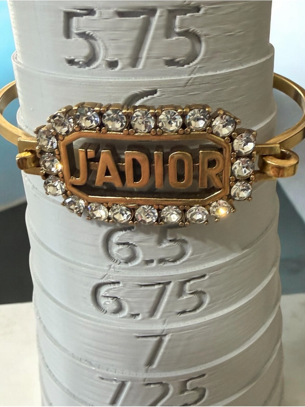 SIGNED-RETIRED-Christian Dior J’ADIOR Crystal Plaque Bangle/Cuff Gold-Tone - Picture 8 of 9